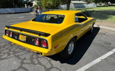 Plymouth-cuda-1974-2