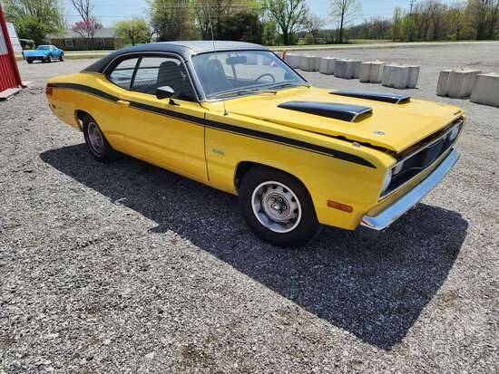 Plymouth-duster-1970-yellow-1