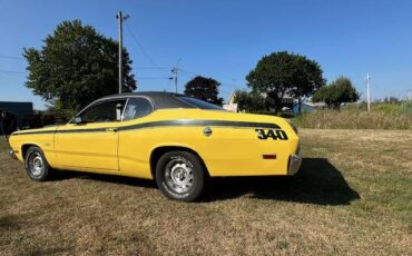 Plymouth-duster-1970-yellow-10