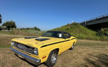 Plymouth-duster-1970-yellow