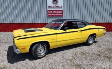 Plymouth-duster-1970-yellow
