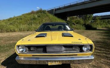 Plymouth-duster-1970-yellow-8