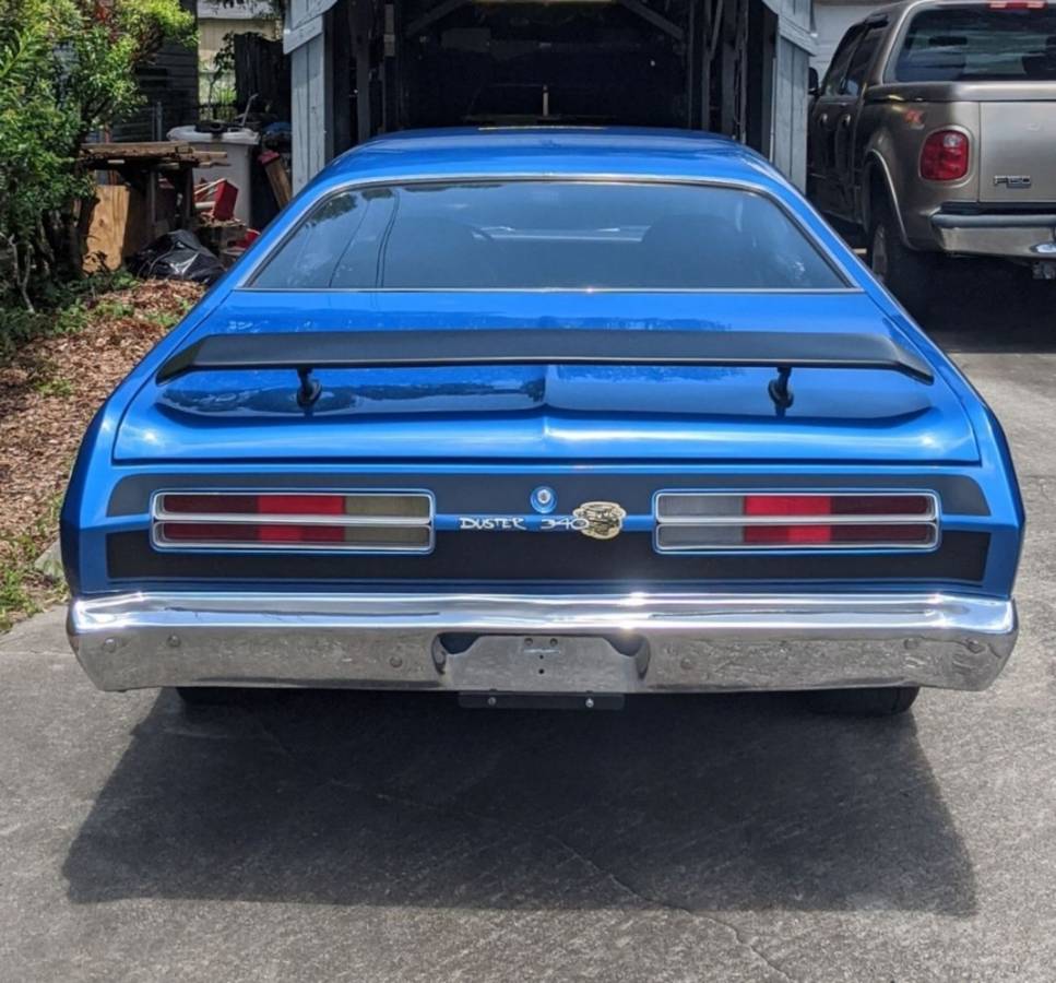 Plymouth-duster-1972-3