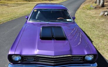 Plymouth-duster-1973-purple-14