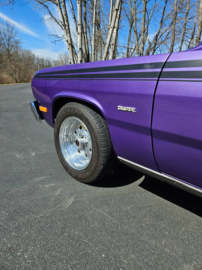 Plymouth-duster-1973-purple-15