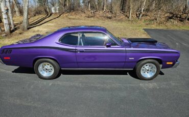 Plymouth-duster-1973-purple-2