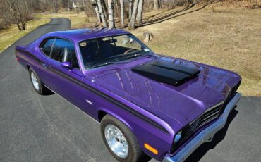 Plymouth-duster-1973-purple
