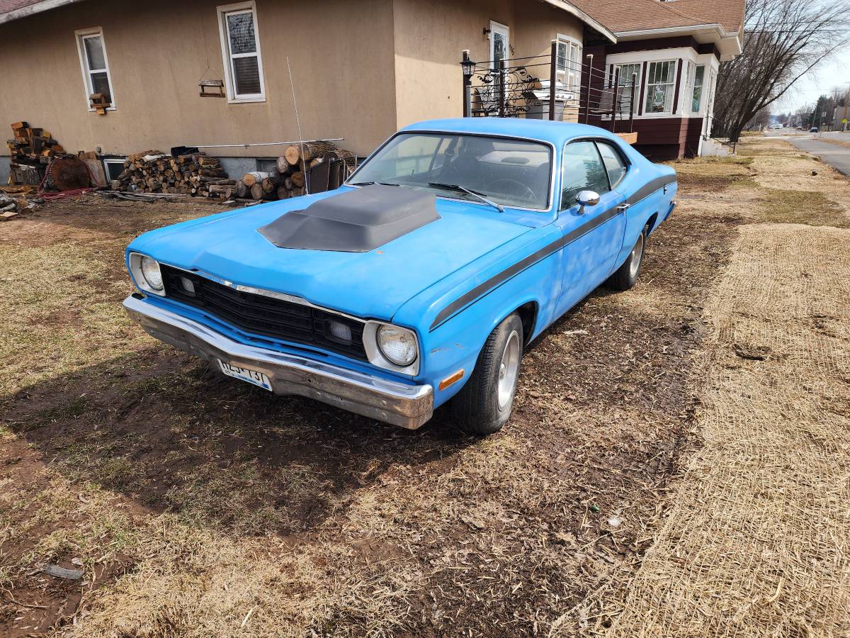 Plymouth-duster-1974-3