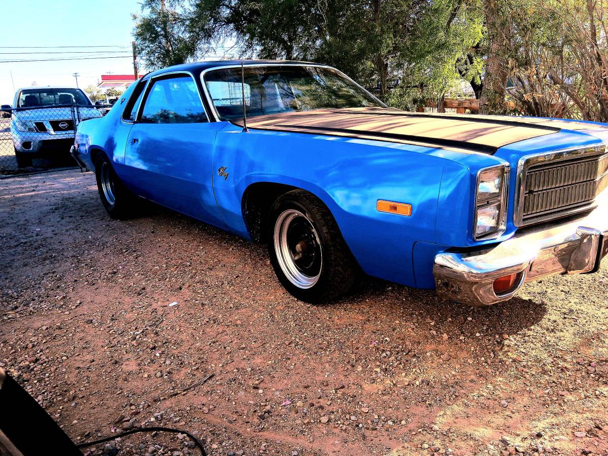 Plymouth-fury-1978-blue-1