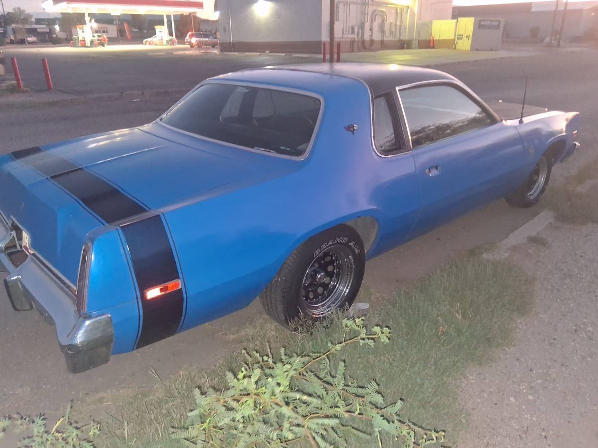 Plymouth-fury-1978-blue-9