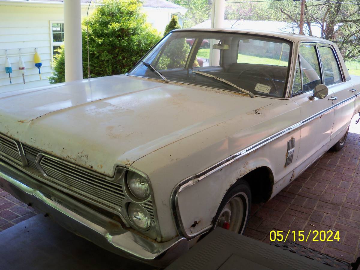 Plymouth-fury-iii-1966-white-1