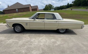 Plymouth-fury-iii-1966-yellow