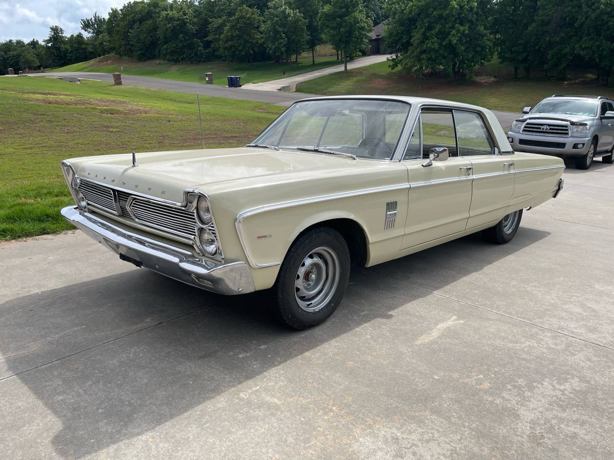 Plymouth-fury-iii-1966-yellow-6
