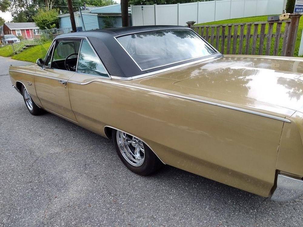 Plymouth-fury-iii-1967-3