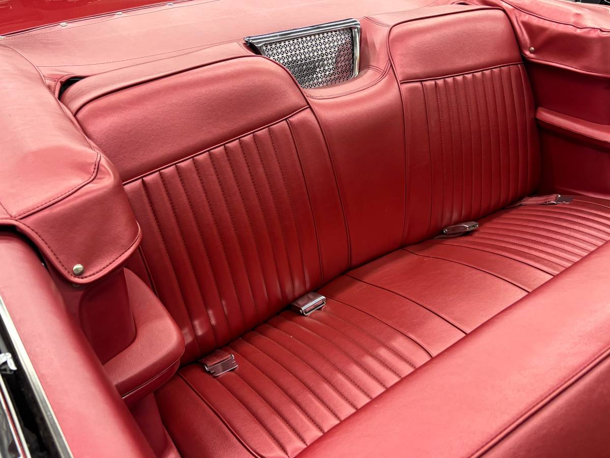 Plymouth-fury-lll-1966-red-22
