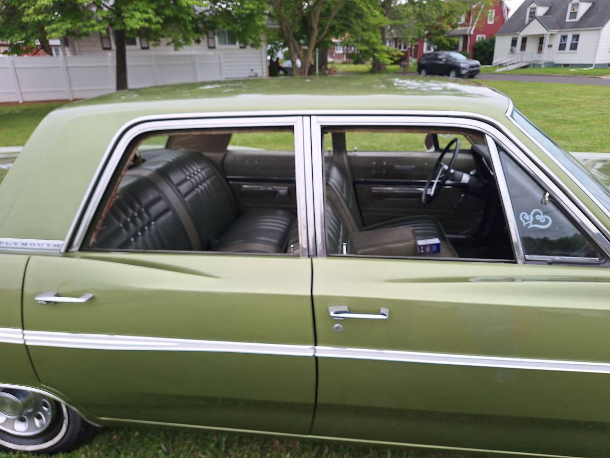 Plymouth-furylll-1968-green-4
