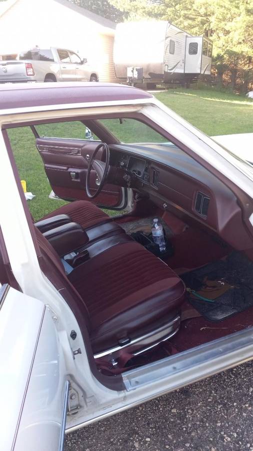 Plymouth-gran-fury-brougham-1977-white-6
