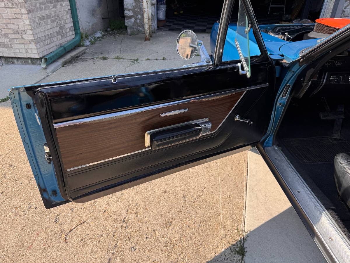 Plymouth-gtx-1969-blue-13