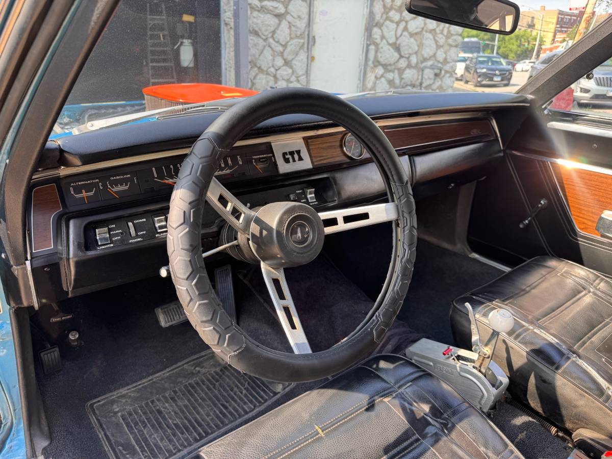 Plymouth-gtx-1969-blue-15