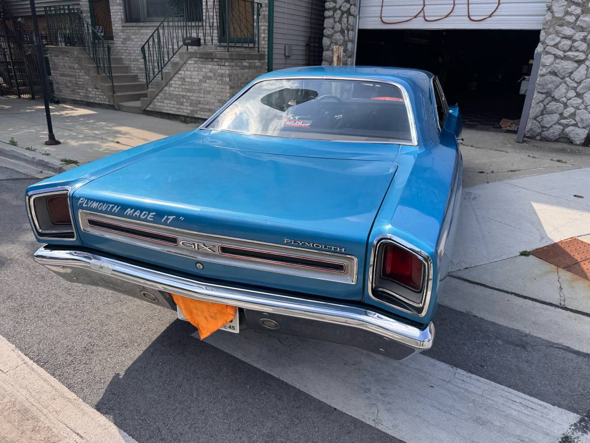 Plymouth-gtx-1969-blue-6