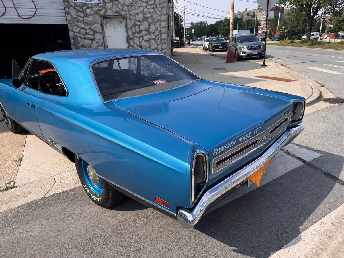 Plymouth-gtx-1969-blue-7