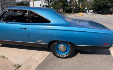 Plymouth-gtx-1969-blue-9