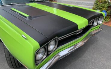 Plymouth-gtx-1969-green-11