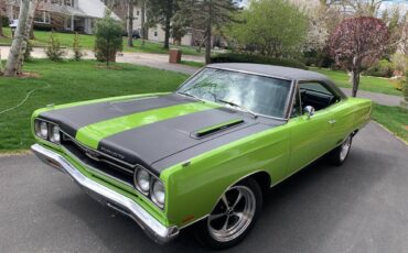Plymouth-gtx-1969-green-20