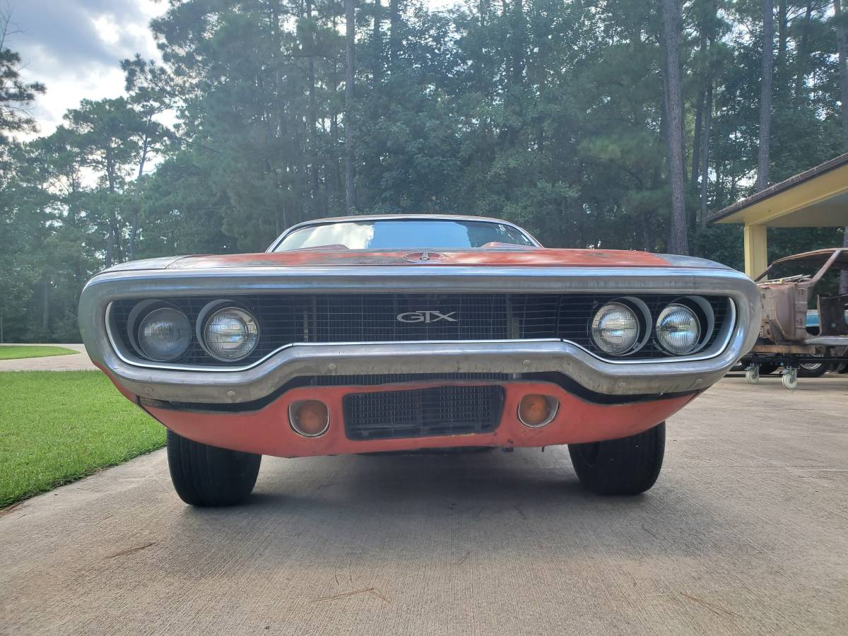 Plymouth-gtx-1971-orange-10