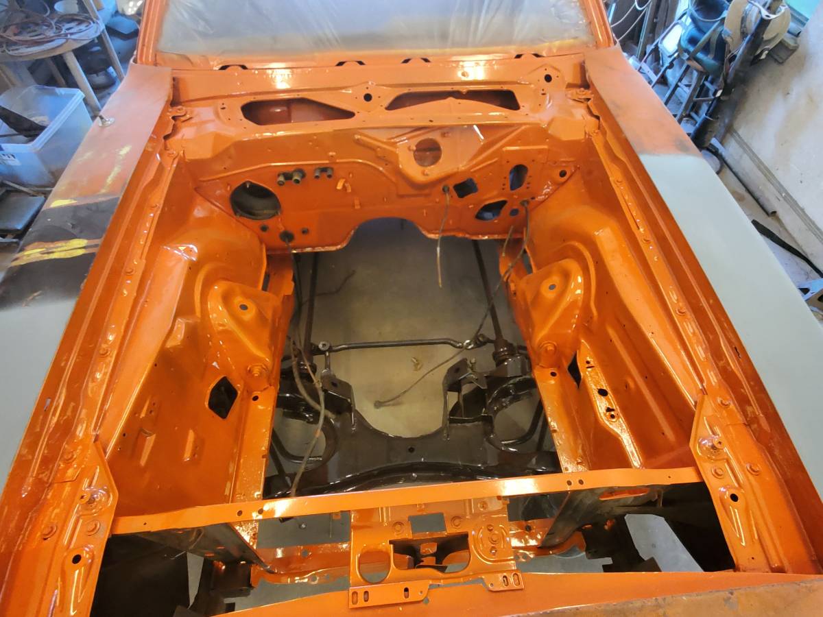 Plymouth-gtx-1971-orange-3