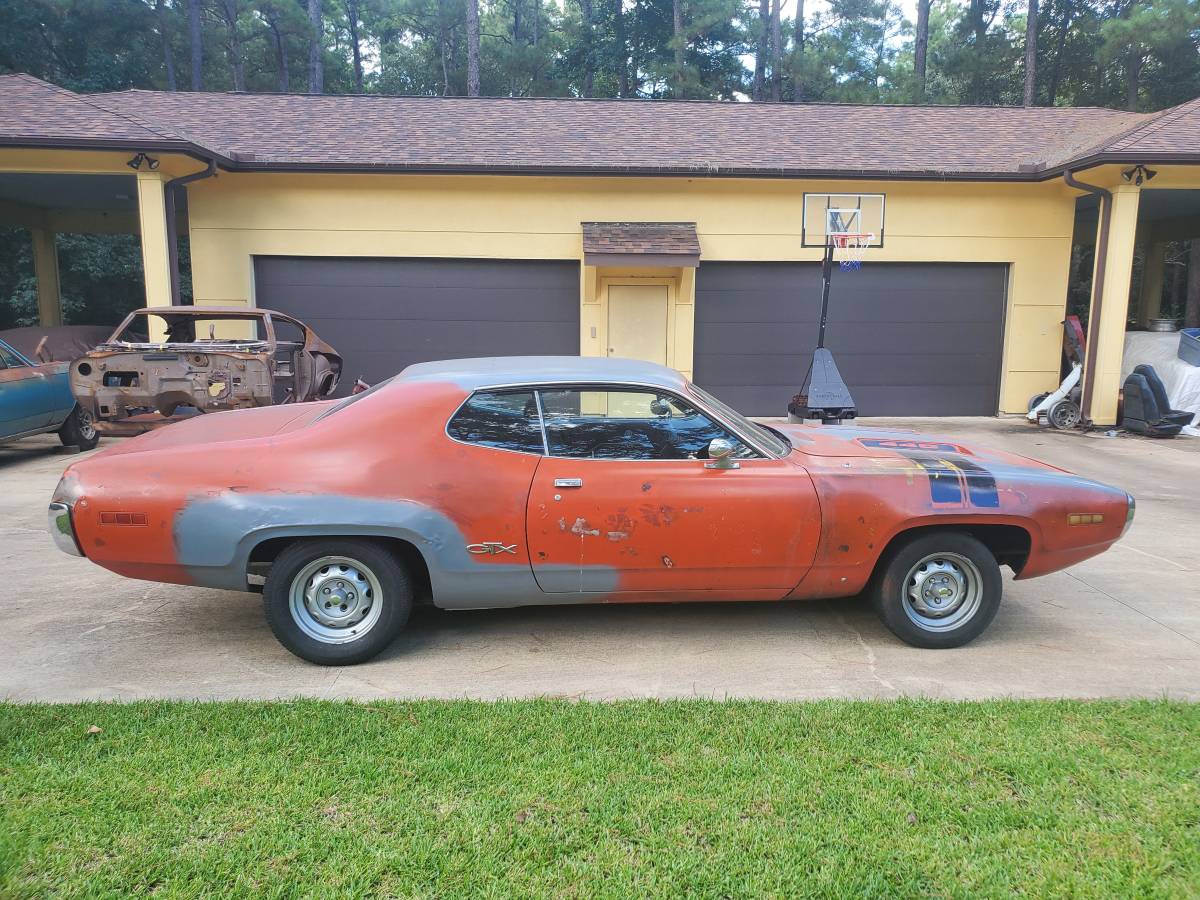 Plymouth-gtx-1971-orange-7