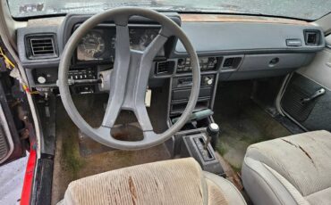 Plymouth-horizon-1987-grey-2