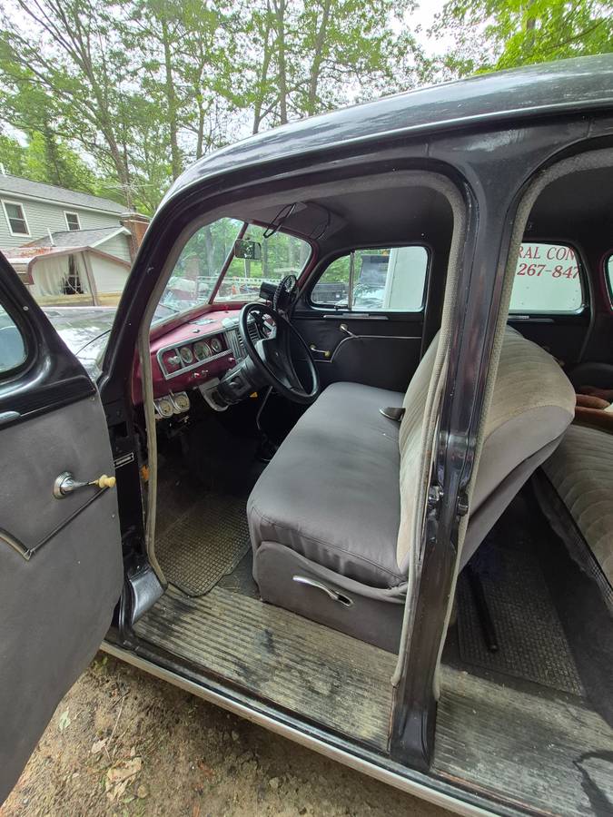 Plymouth-hotrod-1947-black-4