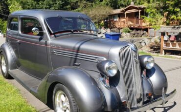 Plymouth-p2-2-door-sedan-1936-silver-2