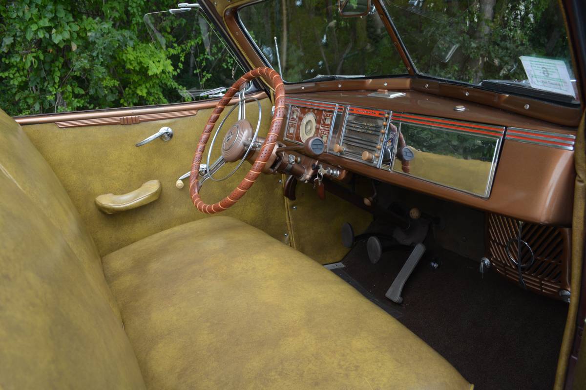 Plymouth-p8-1939-red-10