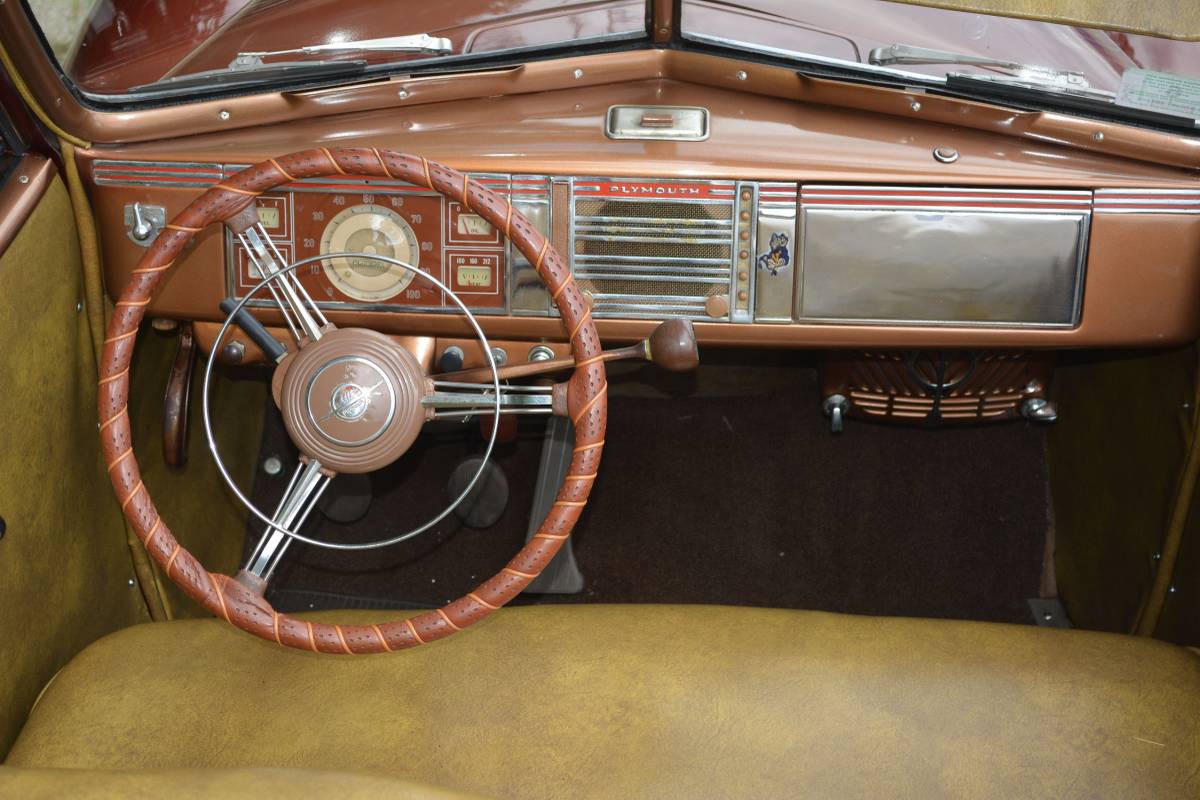 Plymouth-p8-1939-red-8