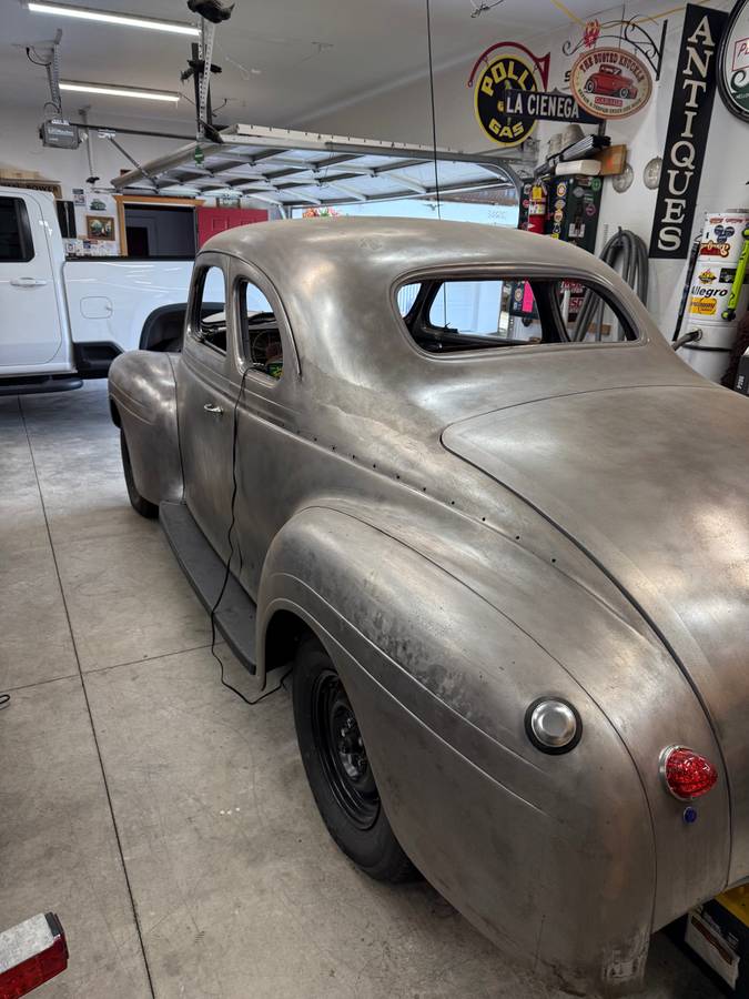 Plymouth-road-king-coupe-1940-grey-16