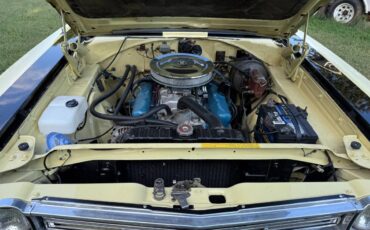 Plymouth-road-runner-1969-yellow-11