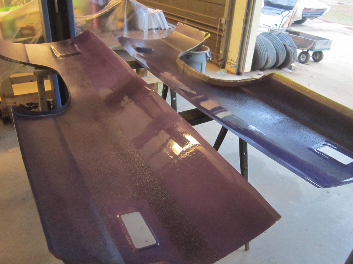 Plymouth-road-runner-1970-purple-12