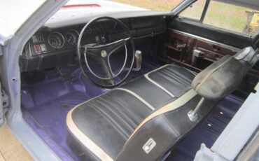 Plymouth-road-runner-1970-purple-14