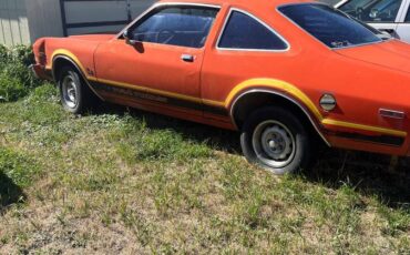 Plymouth-road-runner-1976-orange-1