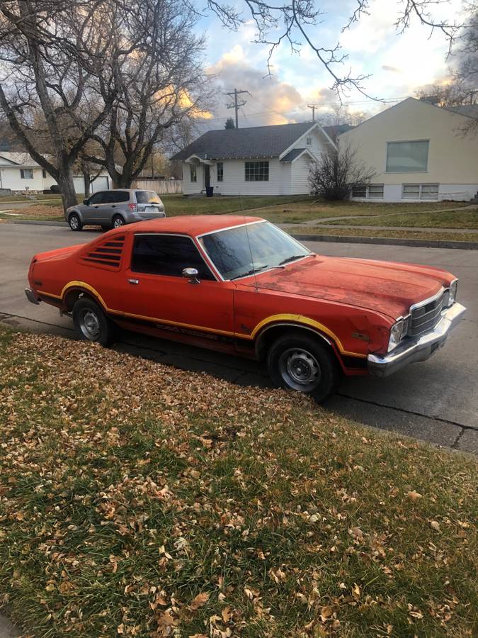 Plymouth-road-runner-1976-orange-2