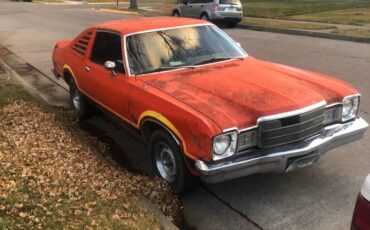 Plymouth-road-runner-1976-orange-3