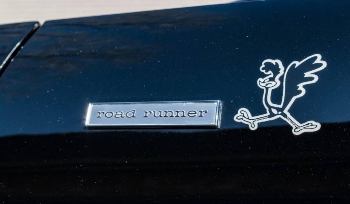 Plymouth-roadrunner-1968-1