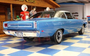 Plymouth-roadrunner-1969-1