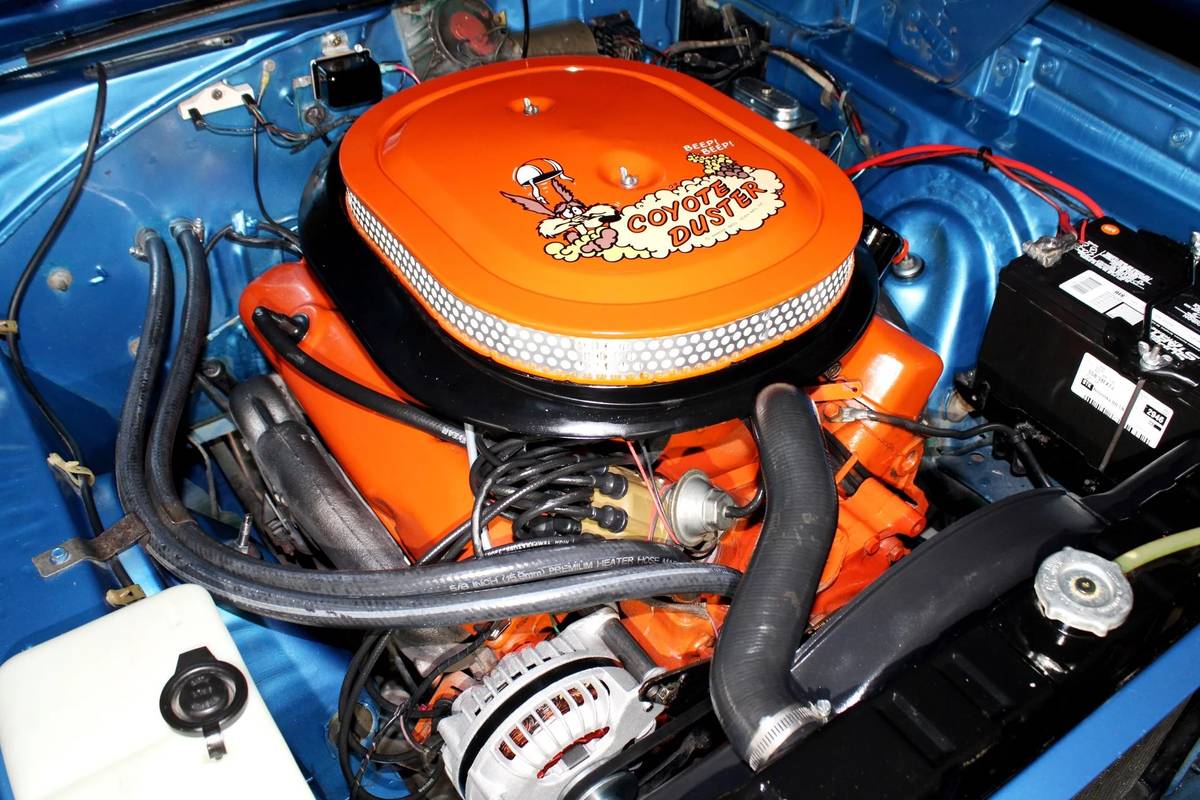 Plymouth-roadrunner-1969-19