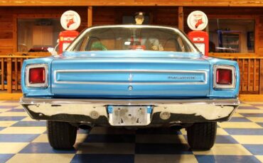 Plymouth-roadrunner-1969-3