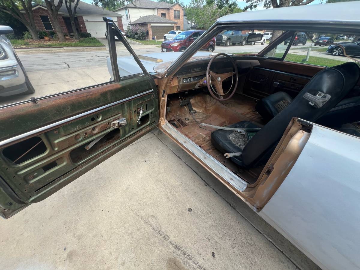 Plymouth-roadrunner-1969-brown-11