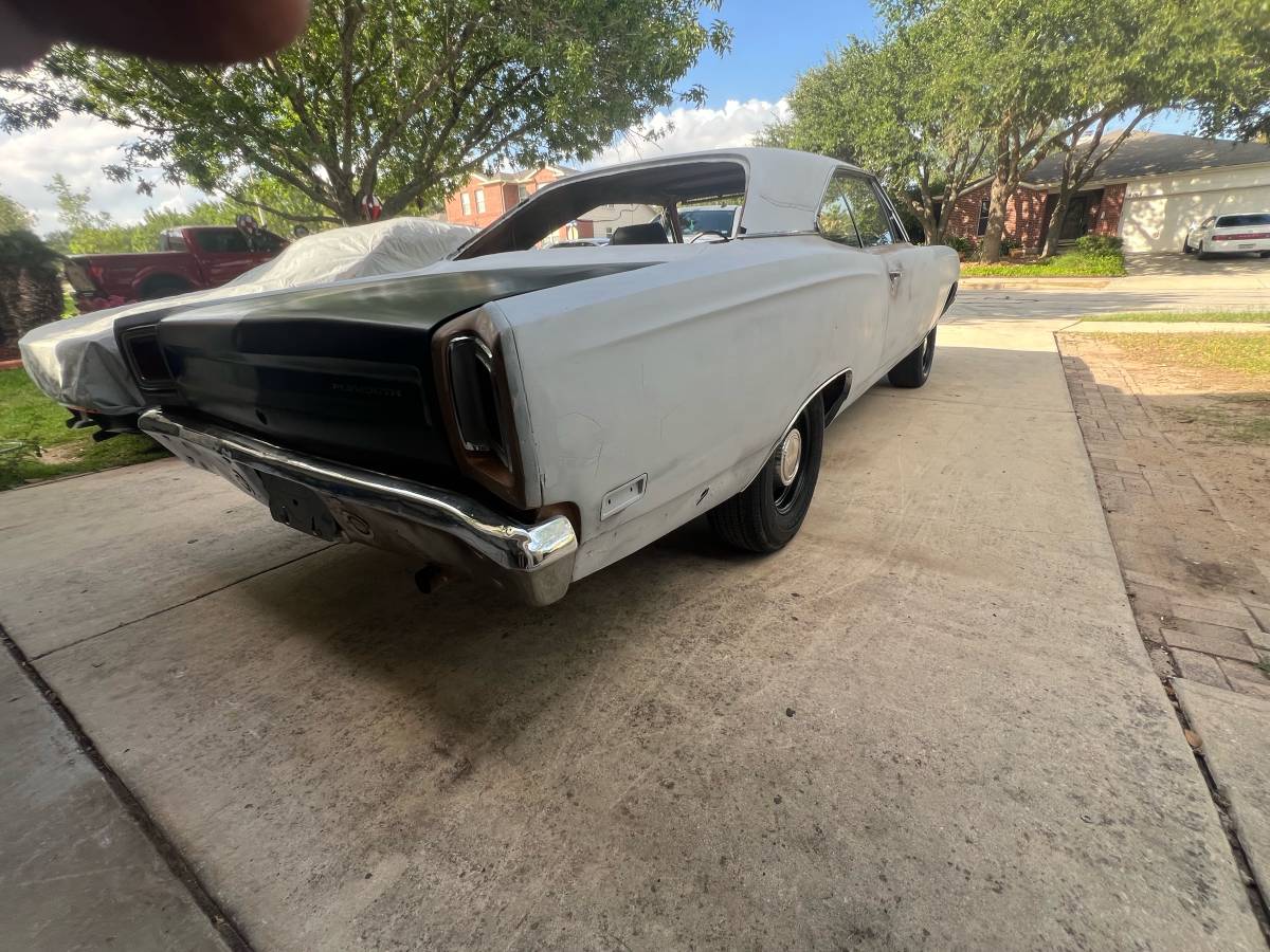 Plymouth-roadrunner-1969-brown-14