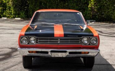 Plymouth-roadrunner-1969-red-3